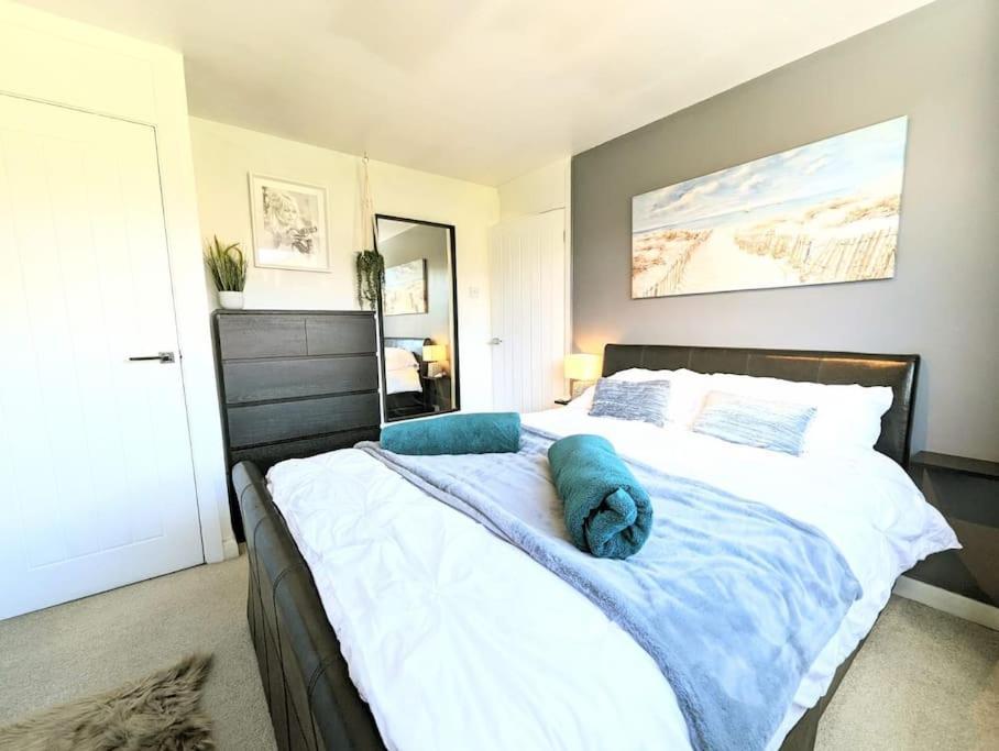 Spacious Lovely 3 Bed House In Keyworth Nottingham Suit Contractors Or Family Eksteriør billede